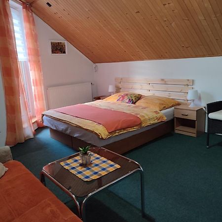 Apartament Privat Maria Liptovský Ján Zewnętrze zdjęcie